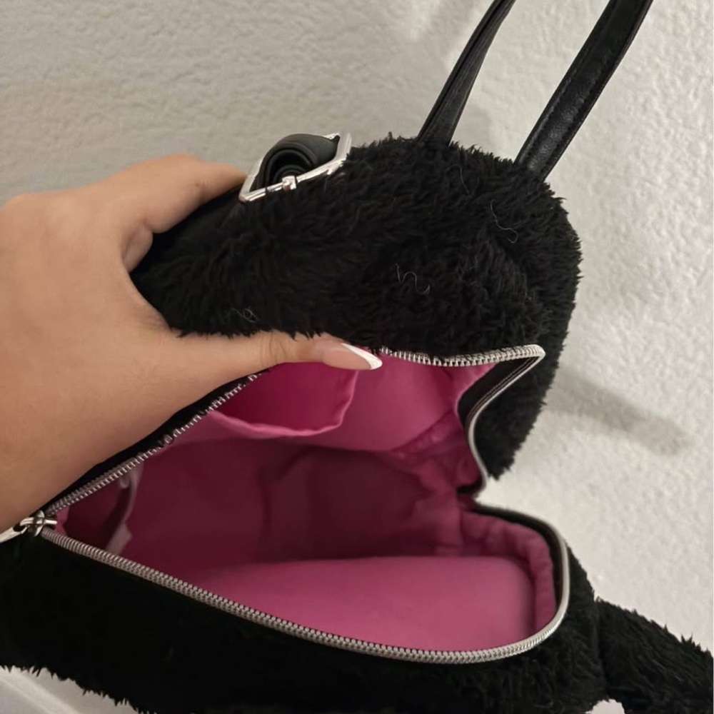 Hot Topic Exclusive Loungefly Sanrio Kuromi Plush Sherpa Mini Backpack🌸 - Picture 3 of 4